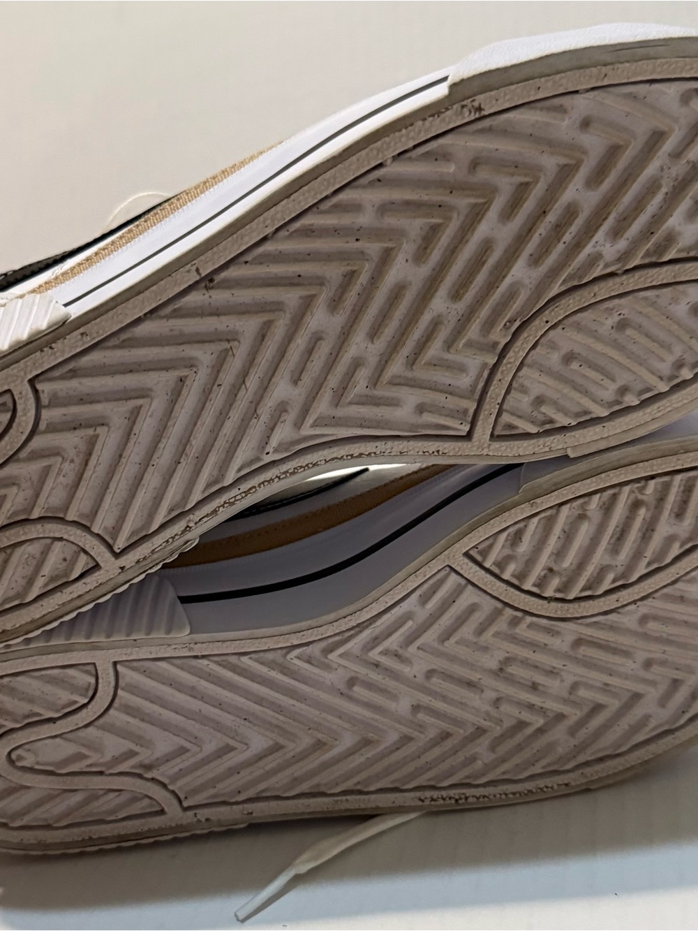 Nike Women's Platform Sneakers in White, Beige and Black - Picture 5 of 5